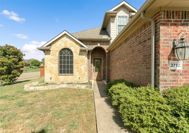 Photo 2 of Single family home for sale at 3712 Wolf Creek Ln, Melissa, TX 75454 | MLS# 21356584 | Listing updated on 2026-08-19