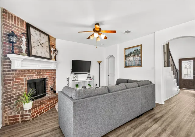 Photo 4 of Single family home for sale at 3712 Wolf Creek Ln, Melissa, TX 75454 | MLS# 21356584 | Listing updated on 2026-08-19