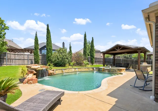 Photo 1 of Single family home for sale at 13921 Sparrow Hill Dr, Little Elm, TX 75068 | MLS# 21356712 | Listing updated on 2026-09-01