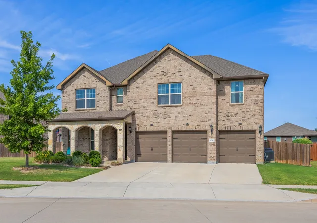 Photo 1 of Single family home for sale at 15765 Fire Ridge Dr, Fort Worth, TX 76177 | MLS# 21357577 | Listing updated on 2026-09-20