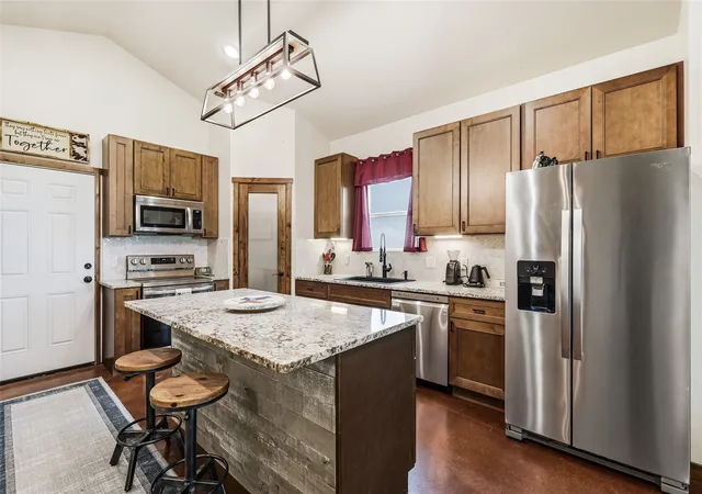 Photo 4 of House for sale at 435 County Road 4875, Celeste, TX 75423 | MLS# 21357736 | Listing updated on 2026-08-12