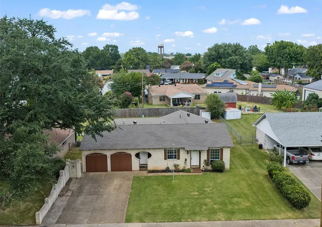 Photo 3 of Sale Pending at 1505 Teresa Pl, Bossier City, LA 71112 | MLS# 21355540 | Listing updated on 2026-09-05