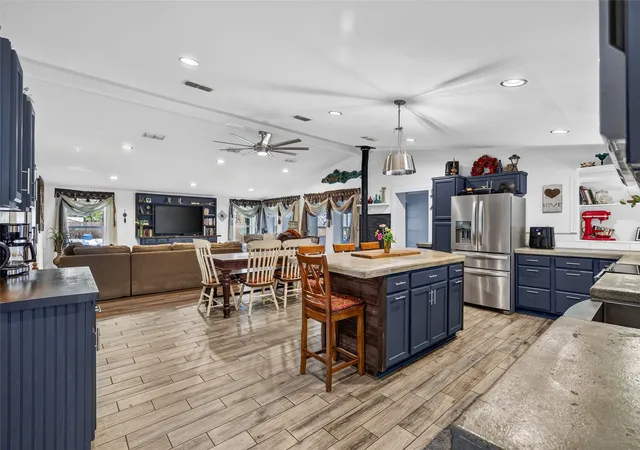 Photo 3 of Single family home for sale at 116 Pauline Rd, Mabank, TX 75156 | MLS# 21354539 | Listing updated on 2026-09-21