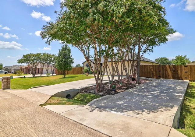 Photo 3 of Single family home for sale at 107 Cottonwood Dr, Fate, TX 75189 | MLS# 21356578 | Listing updated on 2026-09-05