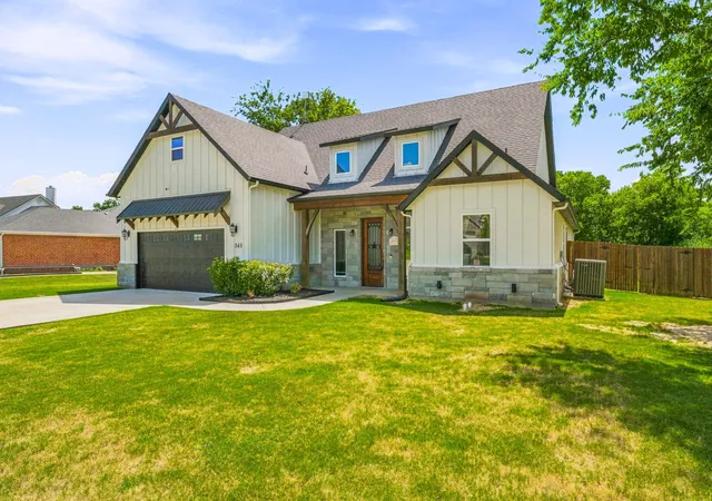 Photo 3 of Single family home for sale at 545 Mckittrick Ct, Godley, TX 76044 | MLS# 21357381 | Listing updated on 2026-08-29
