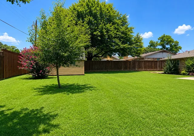Photo 3 of Single family home for sale at 3313 Lakeview Dr, Grapevine, TX 76051 | MLS# 21357935 | Listing updated on 2026-10-04