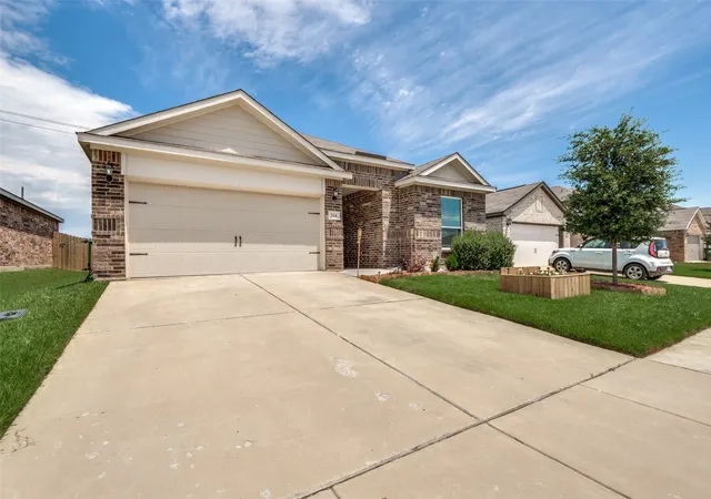 Photo 2 of Single family home for sale at 314 Condie Russell Ave, Venus, TX 76084 | MLS# 21357875 | Listing updated on 2026-08-13