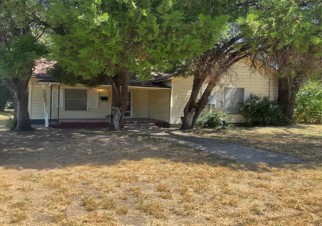 Photo 1 of Single family home for sale at 1011 Turner St, Waco, TX 76704 | MLS# 21355728 | Listing updated on 2026-08-18