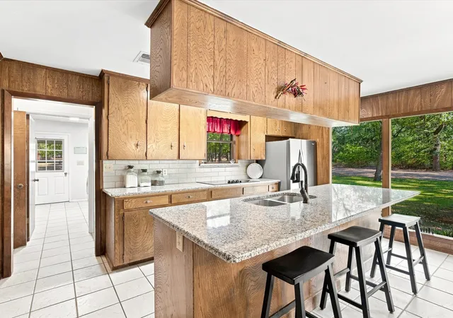 Photo 4 of Sale Pending at 194 Pr 203, Bowie, TX 76230 | MLS# 21357443 | Listing updated on 2026-08-28