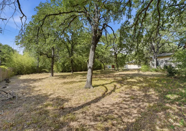 Photo 34 of Sale Pending at 1700 Weiler Blvd, Fort Worth, TX 76112 | MLS# 21357998 | Listing updated on 2026-08-28