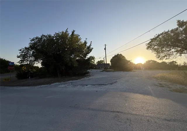 Photo 2 of Sale Pending at 2505 W Fm 875, Midlothian, TX 76065 | MLS# 21357999 | Listing updated on 2026-10-05