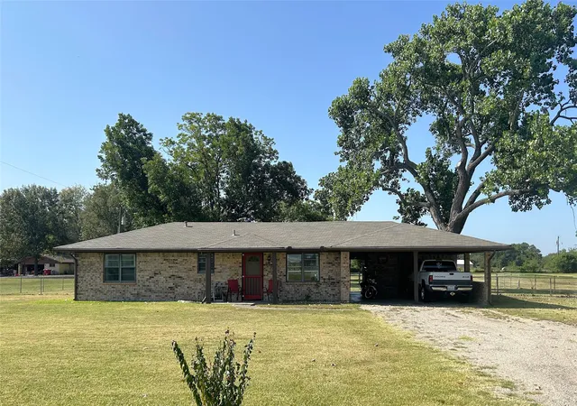 Photo 1 of Single family home for sale at 1689 W Fm 898, Bonham, TX 75418 | MLS# 21357036 | Listing updated on 2026-08-26