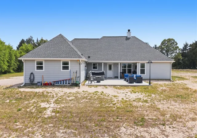 Photo 36 of Single family home for sale at 8520 County Road 3614, Murchison, TX 75778 | MLS# 21358012 | Listing updated on 2026-08-18