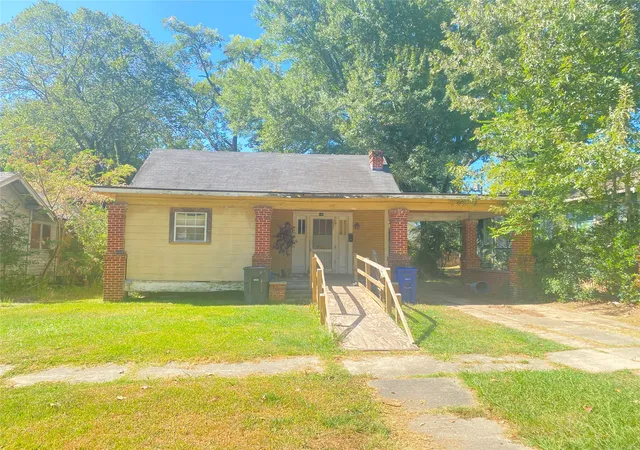 Photo 1 of Single family home for sale at 145 Prospect, Shreveport, LA 71104 | MLS# 21357893 | Listing updated on 2026-09-02