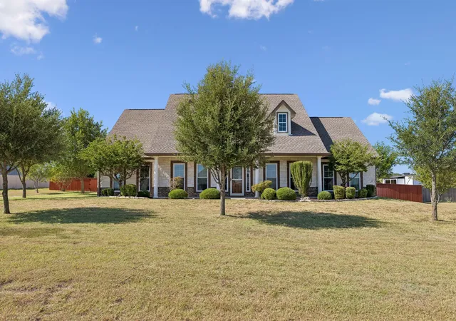 Photo 1 of Sale Pending at 113 Coleton Dr, Copperas Cove, TX 76522 | MLS# 21357503 | Listing updated on 2026-10-08