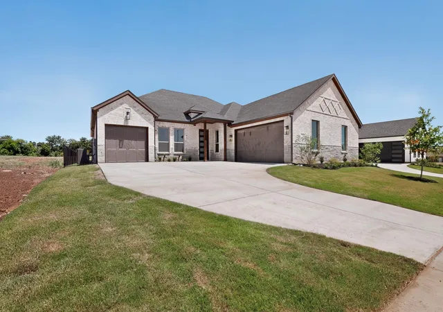 Photo 1 of Single family home for sale at 973 Bandon Dunes Dr, Burleson, TX 76028 | MLS# 21327442 | Listing updated on 2026-09-28