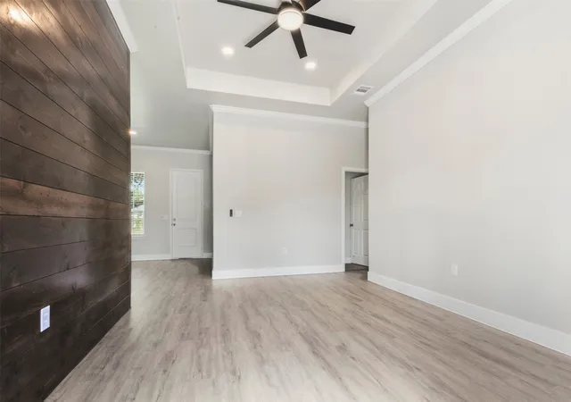 Photo 3 of Single family home for sale at 804 S 4th St, Bonham, TX 75418 | MLS# 21357932 | Listing updated on 2026-10-05