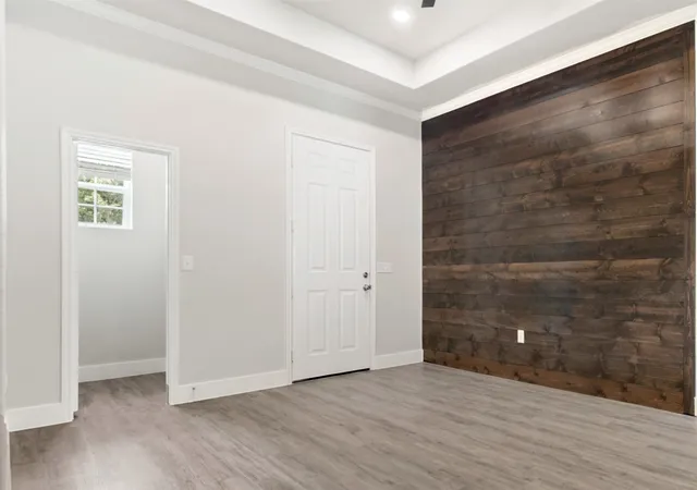 Photo 3 of Single family home for sale at 804 S 4Th St, Bonham, TX 75418 | MLS# 21357932 | Listing updated on 2026-10-05