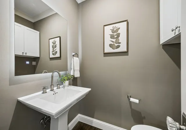 Photo 4 of Sale Pending at 9847 Ontario Ln, Dallas, TX 75220 | MLS# 21357466 | Listing updated on 2026-08-27