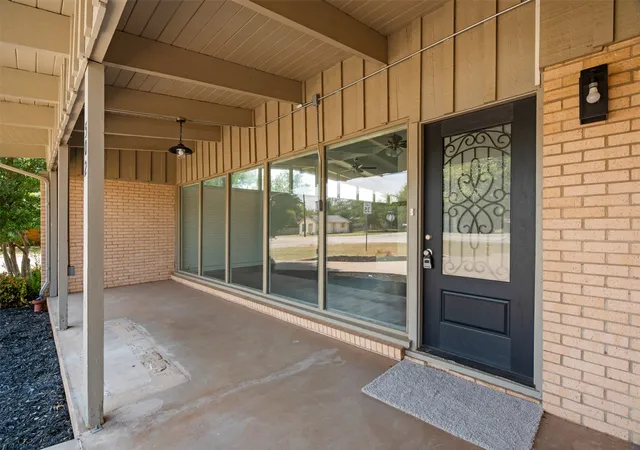 Photo 3 of Single family home for sale at 502 W Texas Ave, Iowa Park, TX 76367 | MLS# 21358175 | Listing updated on 2026-10-03