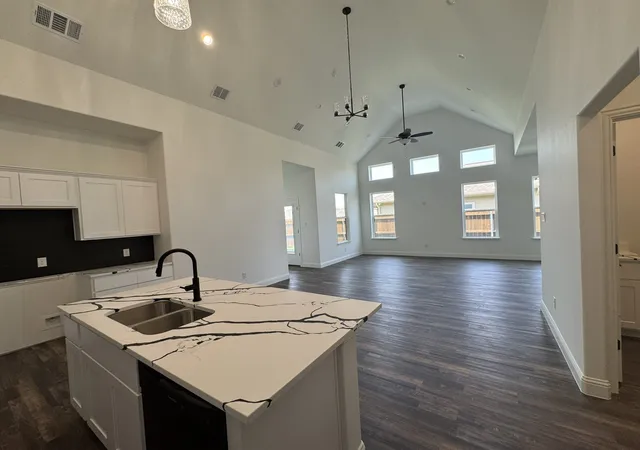 Photo 4 of Single family home for sale at 4911 Lee St, Greenville, TX 75401 | MLS# 21357654 | Listing updated on 2026-09-23