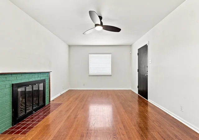 Photo 3 of Single family home for sale at 2759 Avon St, Dallas, TX 75211 | MLS# 21356168 | Listing updated on 2026-10-04