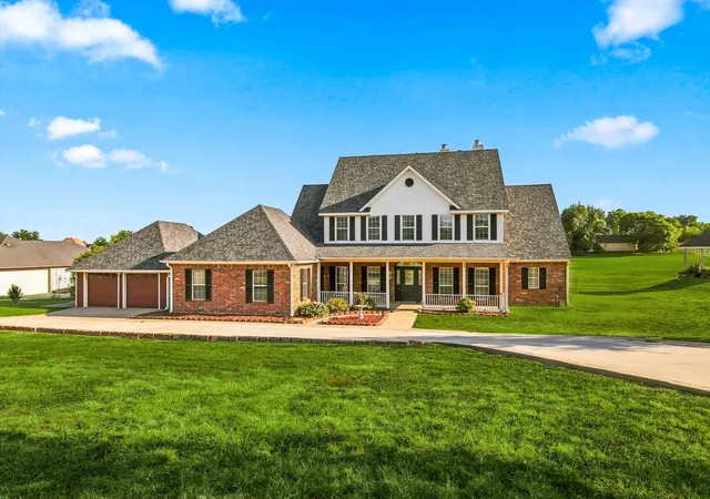 Photo 2 of Single family home for sale at 47 Preakness Pl Rd, Van Alstyne, TX 75495 | MLS# 21357582 | Listing updated on 2026-10-09