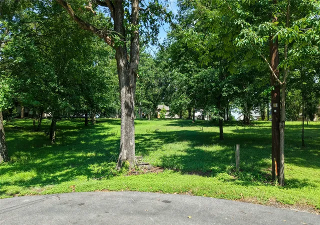 Photo 3 of Land for sale at 102 Enchanted Isles Cir, Mabank, TX 75156 | MLS# 21357145 | Listing updated on 2026-08-13