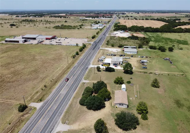 Photo 3 of Manufactured home for sale at 4412 Farm To Market 933, Whitney, TX 76692 | MLS# 21358230 | Listing updated on 2026-08-12