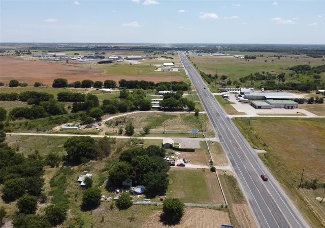 Photo 3 of Manufactured home for sale at 4412 Farm To Market 933, Whitney, TX 76692 | MLS# 21358230 | Listing updated on 2026-08-12