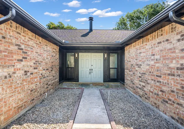 Photo 3 of Sale Pending at 2608 Sprucewood Ln, Euless, TX 76039 | MLS# 21358028 | Listing updated on 2026-08-21