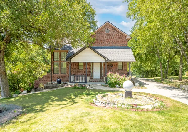 Photo 1 of Single family home for sale at 2460 Waterstone Dr, Cedar Hill, TX 75104 | MLS# 21358018 | Listing updated on 2026-10-01