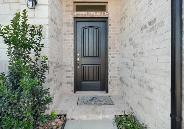 Photo 2 of Sale Pending at 2104 Redwood Dr, Sulphur Springs, TX 75482 | MLS# 21358276 | Listing updated on 2026-09-24