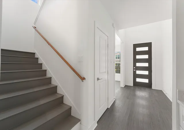 Photo 3 of Single family home for sale at 3763 Wenatche Dr, Dallas, TX 75233 | MLS# 21356333 | Listing updated on 2026-08-30
