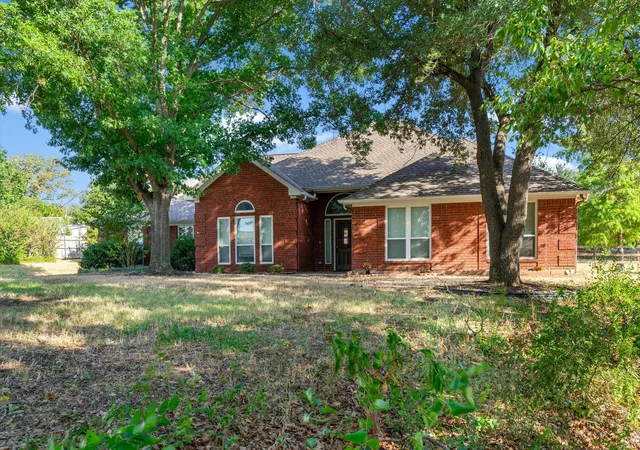 Photo 2 of Single family home for sale at 501 Valle Vista Ct, Keller, TX 76248 | MLS# 21358227 | Listing updated on 2026-08-30