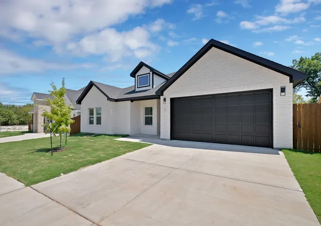 Photo 1 of Single family home for sale at 805 Tierney Rd, Fort Worth, TX 76112 | MLS# 21358310 | Listing updated on 2026-08-22