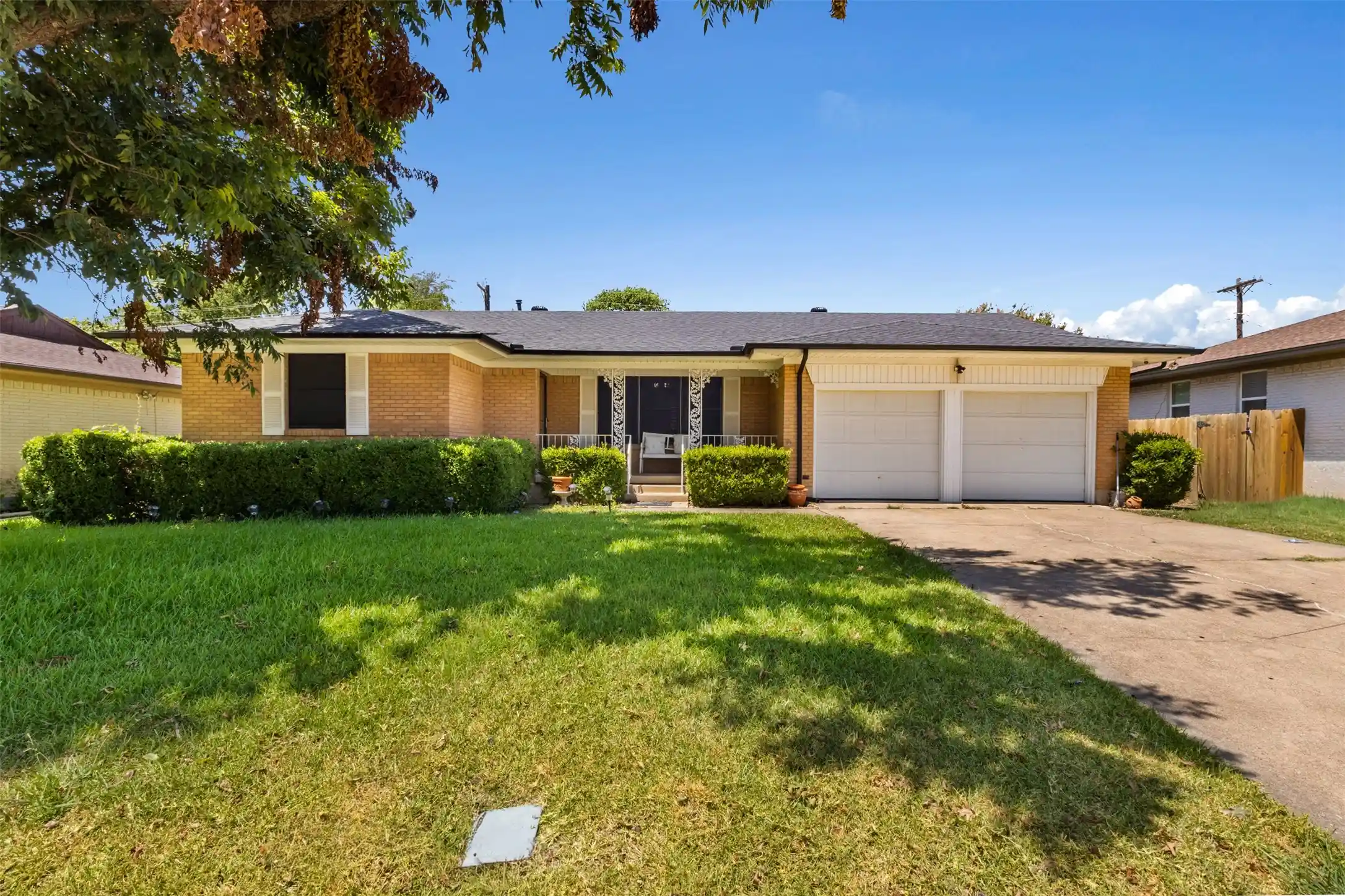 Photo 1 of Single family home for sale at 2505 Robin Ln, Garland, TX 75041 | MLS# 21358318 | Listing updated on 2026-10-14