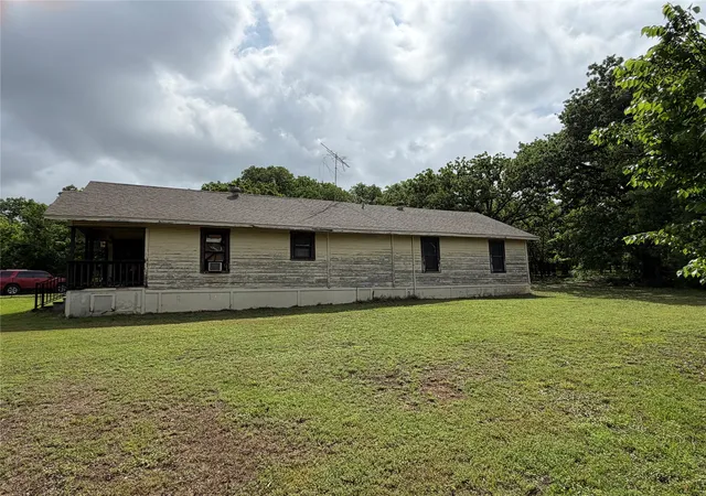 Photo 3 of Sale Pending at 2512 Timber Rd, Burleson, TX 76028 | MLS# 21358279 | Listing updated on 2026-08-30