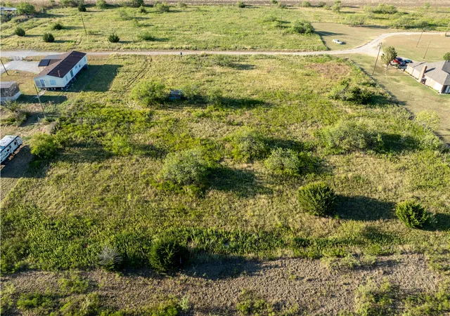 Photo 3 of Sale Pending at 5808 V V Jones Rd, Venus, TX 76084 | MLS# 21358387 | Listing updated on 2026-09-01