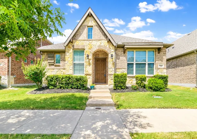 Photo 1 of Single family home for sale at 7304 Elm Grove Ln, Little Elm, TX 76227 | MLS# 21358411 | Listing updated on 2026-10-03
