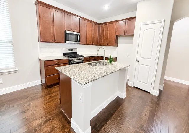 Photo 3 of Single family home for sale at 7304 Elm Grove Ln, Little Elm, TX 76227 | MLS# 21358411 | Listing updated on 2026-10-03