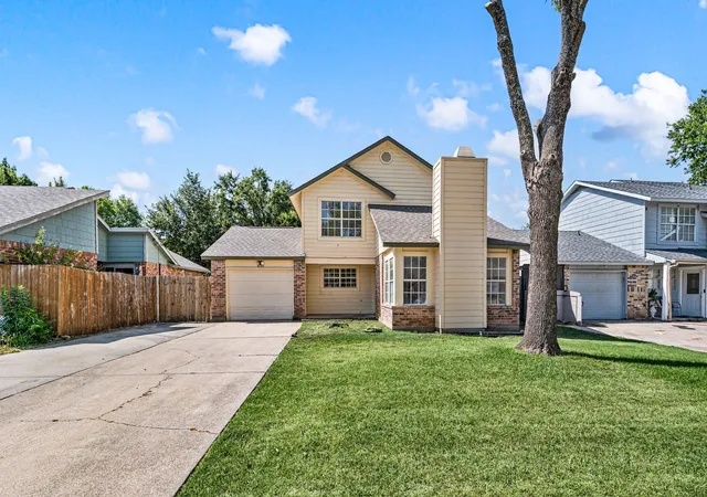 Photo 1 of Sale Pending at 4640 Waterway Dr N, Fort Worth, TX 76137 | MLS# 21358424 | Listing updated on 2026-08-31