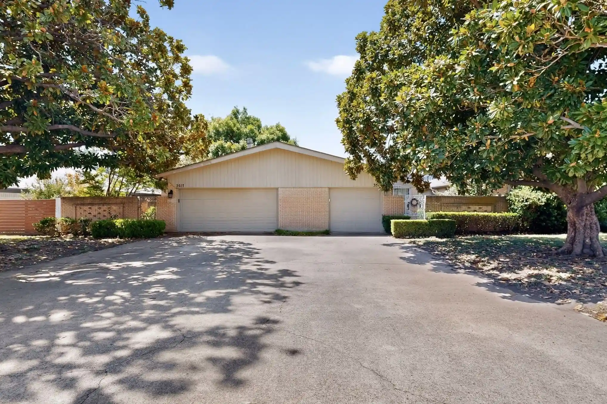 Photo 1 of Single family home for sale at 3517 Northwest Pkwy, Dallas, TX 75225 | MLS# 21352553 | Listing updated on 2026-10-22