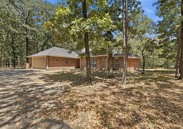 Photo 1 of Single family home for sale at 1343 Valleywood Trl, Holly Lake Ranch, TX 75765 | MLS# 21358226 | Listing updated on 2026-09-05