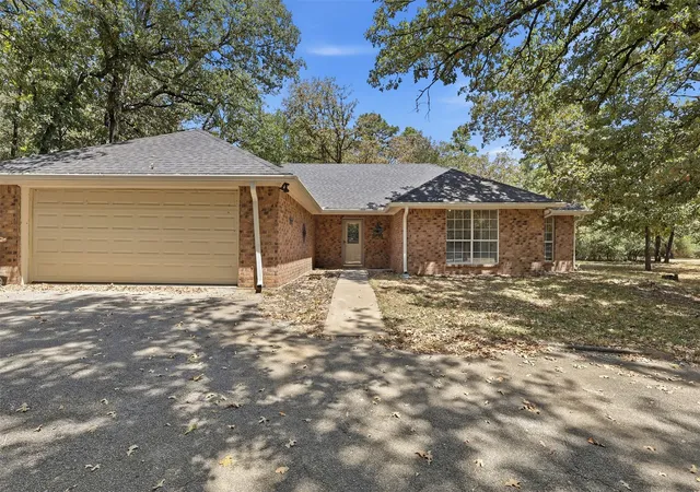 Photo 2 of Single family home for sale at 1343 Valleywood Trl, Holly Lake Ranch, TX 75765 | MLS# 21358226 | Listing updated on 2026-09-05