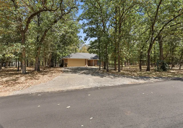 Photo 3 of Single family home for sale at 1343 Valleywood Trl, Holly Lake Ranch, TX 75765 | MLS# 21358226 | Listing updated on 2026-09-05