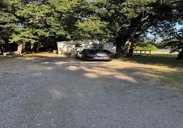 Photo 4 of Land for sale at 4004 Curry Rd #A, Arlington, TX 76001 | MLS# 21358087 | Listing updated on 2026-08-17