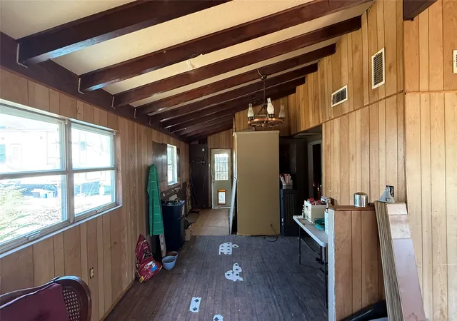 Photo 3 of Single family home for sale at 3010 W Hwy 114, Paradise, TX 76073 | MLS# 21358487 | Listing updated on 2026-10-07