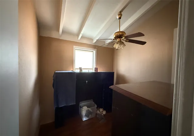 Photo 4 of Single family home for sale at 3010 W Hwy 114, Paradise, TX 76073 | MLS# 21358487 | Listing updated on 2026-10-07