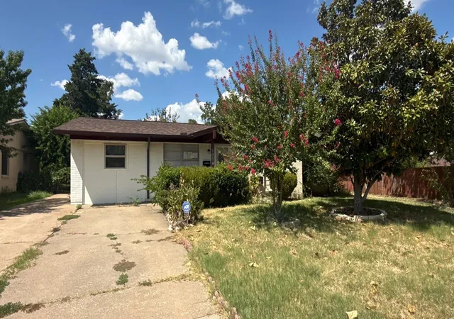 Photo 1 of Single family home for sale at 1851 Chevy Chase Dr, Carrollton, TX 75006 | MLS# 21355820 | Listing updated on 2026-08-14